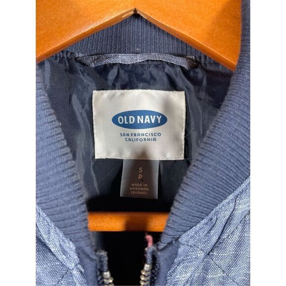 Old Navy Women's Quilted Vest in Demin Blue with Pockets Zip Up Size Small - Picture 2 of 11